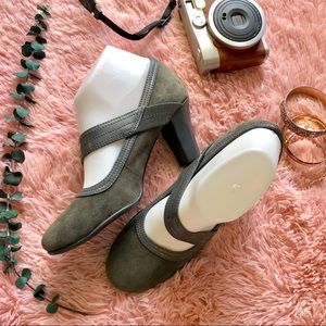 Aerosoles Charcoal Suede Role Around Block Heels